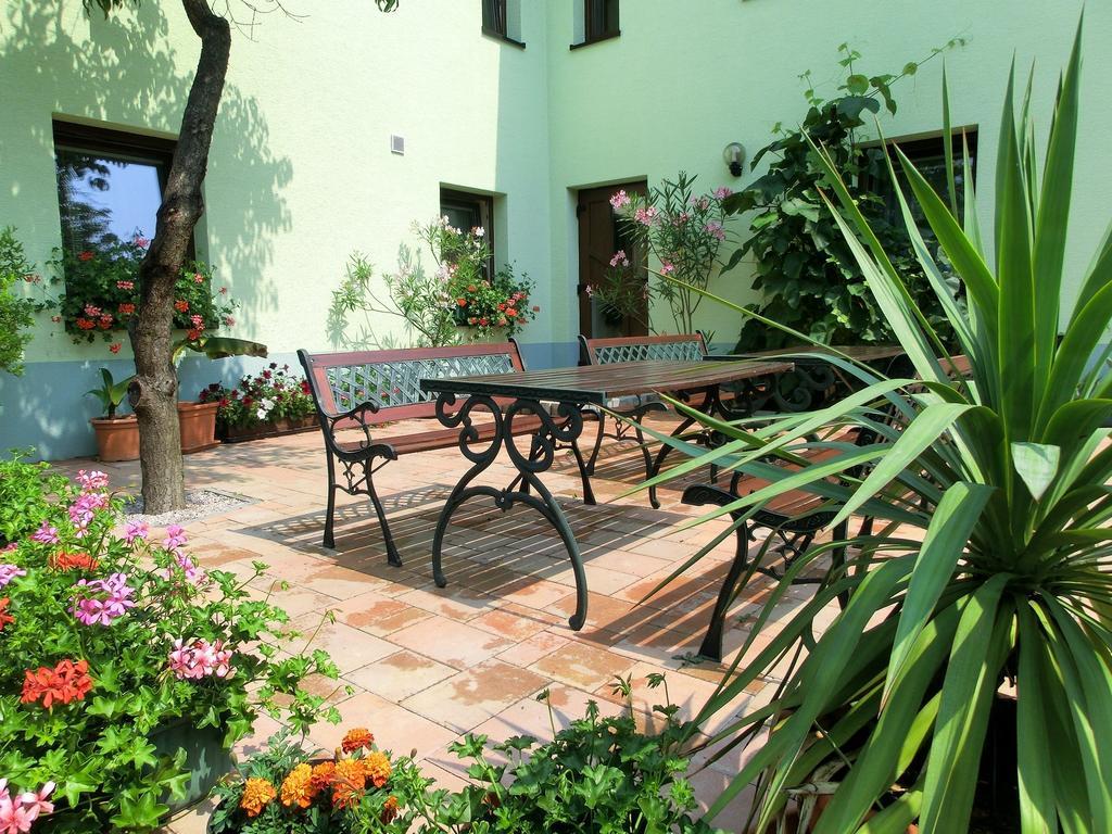 Vila Evicka Sobotka Ngoại thất bức ảnh